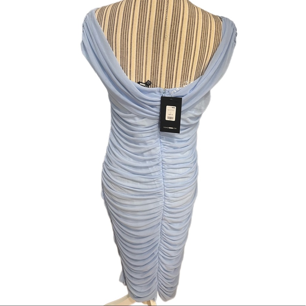🆕 LIGHT BLUE RUCHED MIDI DRESS - Picture 5 of 9